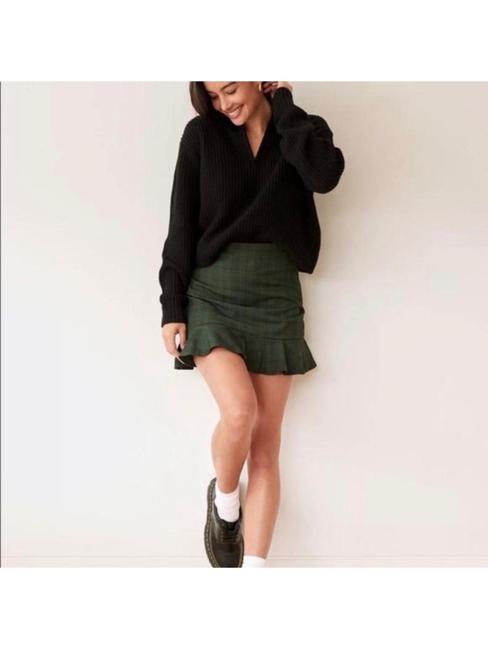 Aritzia Sunday Best Astala Mini Skirt Green Black Plaid Size 8 Ruffle Hem
